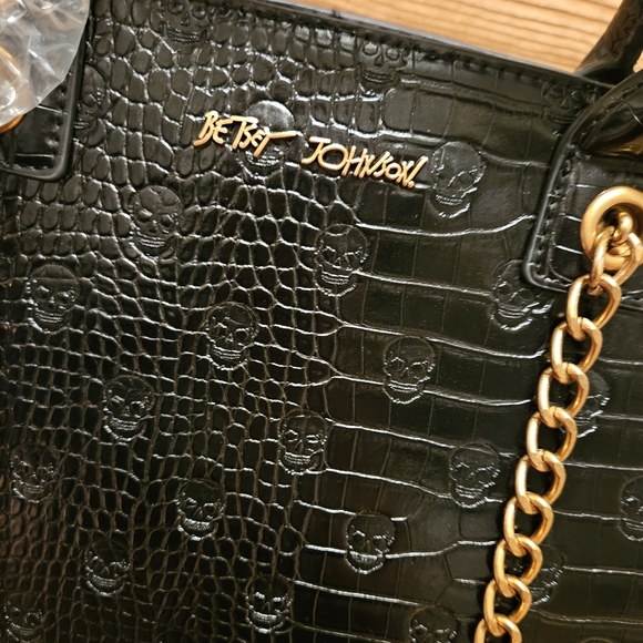 Betsey Johnson Skull Tote Purse Faux Crocodile Bonus Pouch - Picture 2 of 10